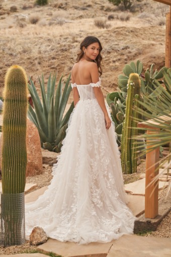 Lillian West Style 66261SL #4 Ivory thumbnail