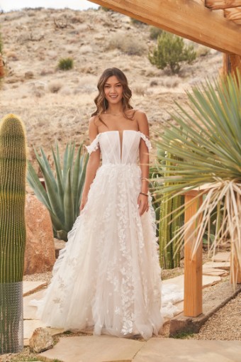 Lillian West Style 66261SL #1 Ivory thumbnail