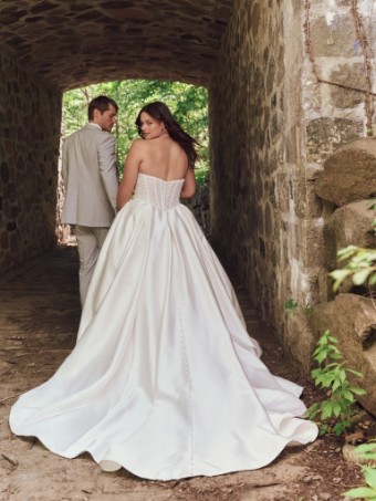 Maggie Sottero  Style TINA (25MS261B01 - No Plunge #3 Ivory (gown with Natural Illusion) thumbnail