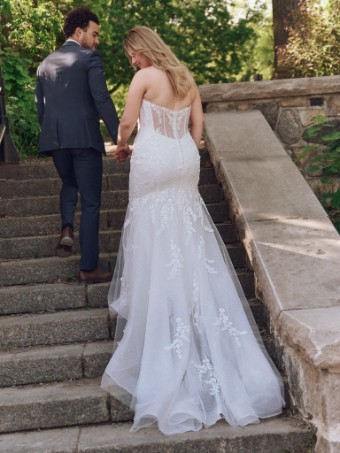 Maggie Sottero  Style BENJIE (25MB271B01 - Lined bodice, Chantilly lace) #2 Ivory thumbnail